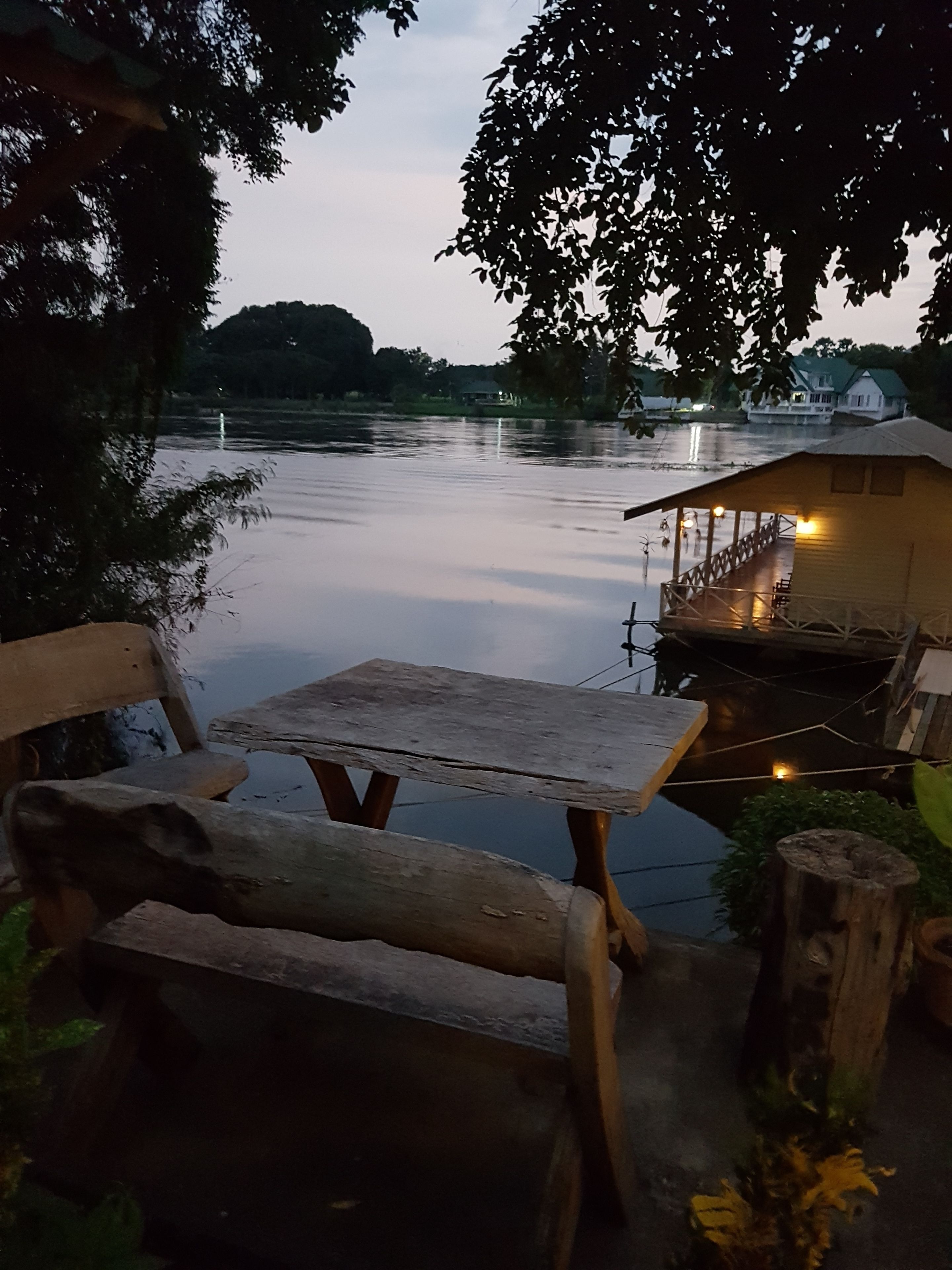 Raft Room with Air Conditioner | Vistas desde la habitación