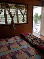 Raft Room with Fan | 客房景观