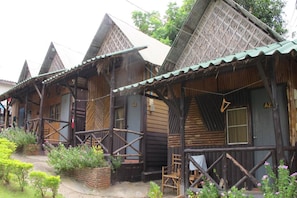 Exterior - Sugar Cane Guest House 1 (Kanchanaburi)