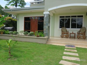 Front of property - Oasi Fiore Bed and Breakfast (Dauis)