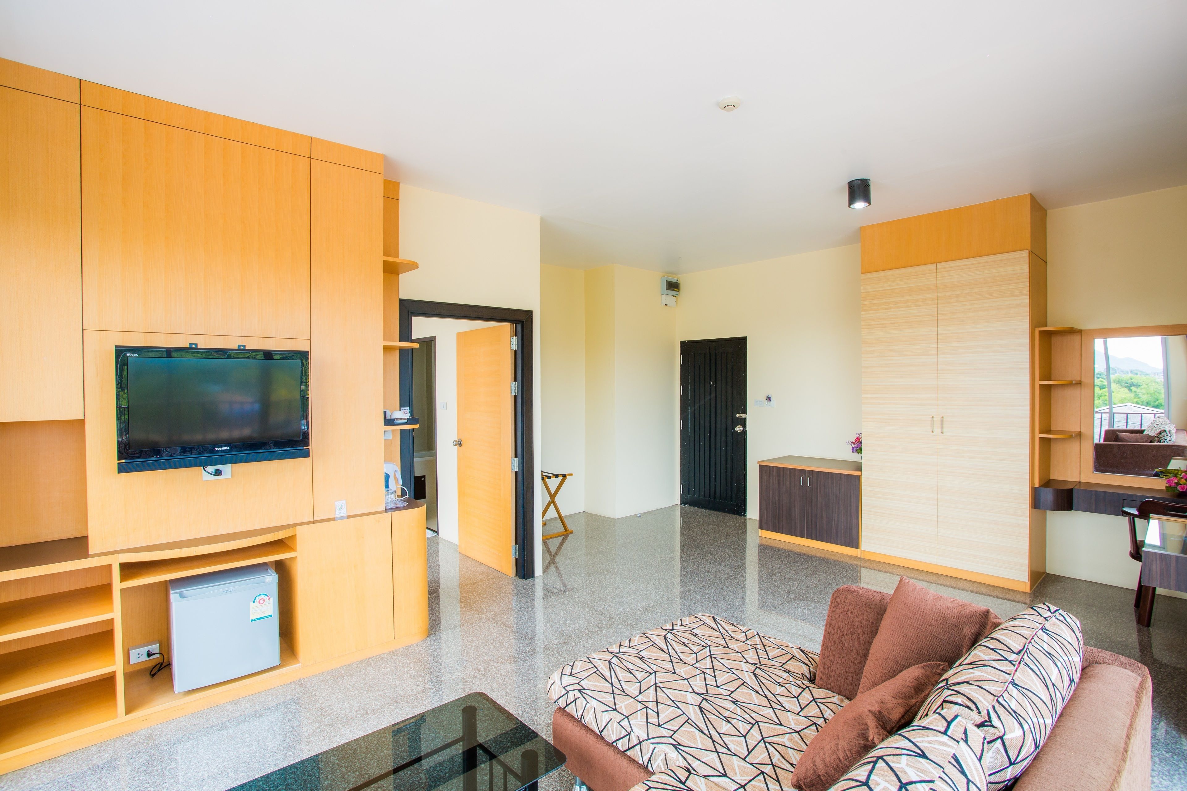 grand suite | desk, blackout curtains, rollaway beds, free wifi