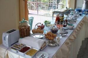 Buffet - Kanokan Hotel (Kanchanaburi)