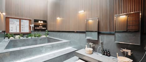 Ryokan (Japanese style room) | Bathroom | Combined shower/tub, free toiletries, hair dryer, bathrobes