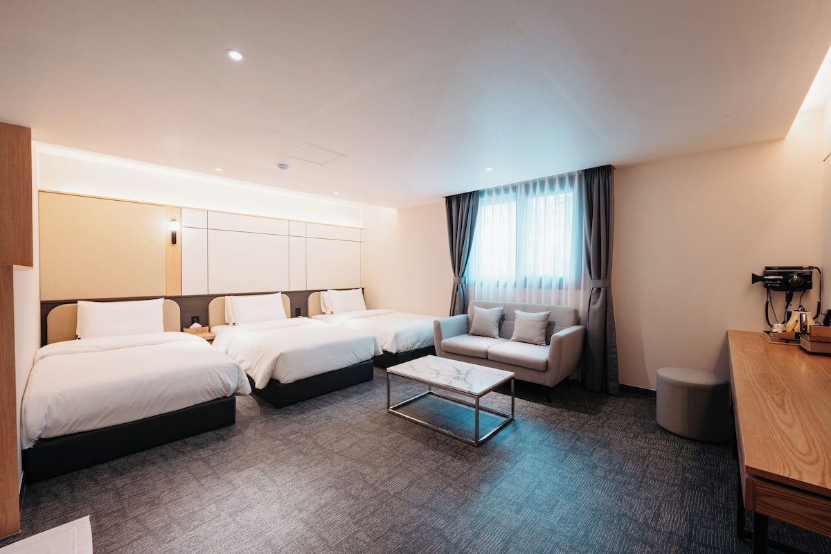 Triple Single | 3 bilik tidur, Wi-fi percuma