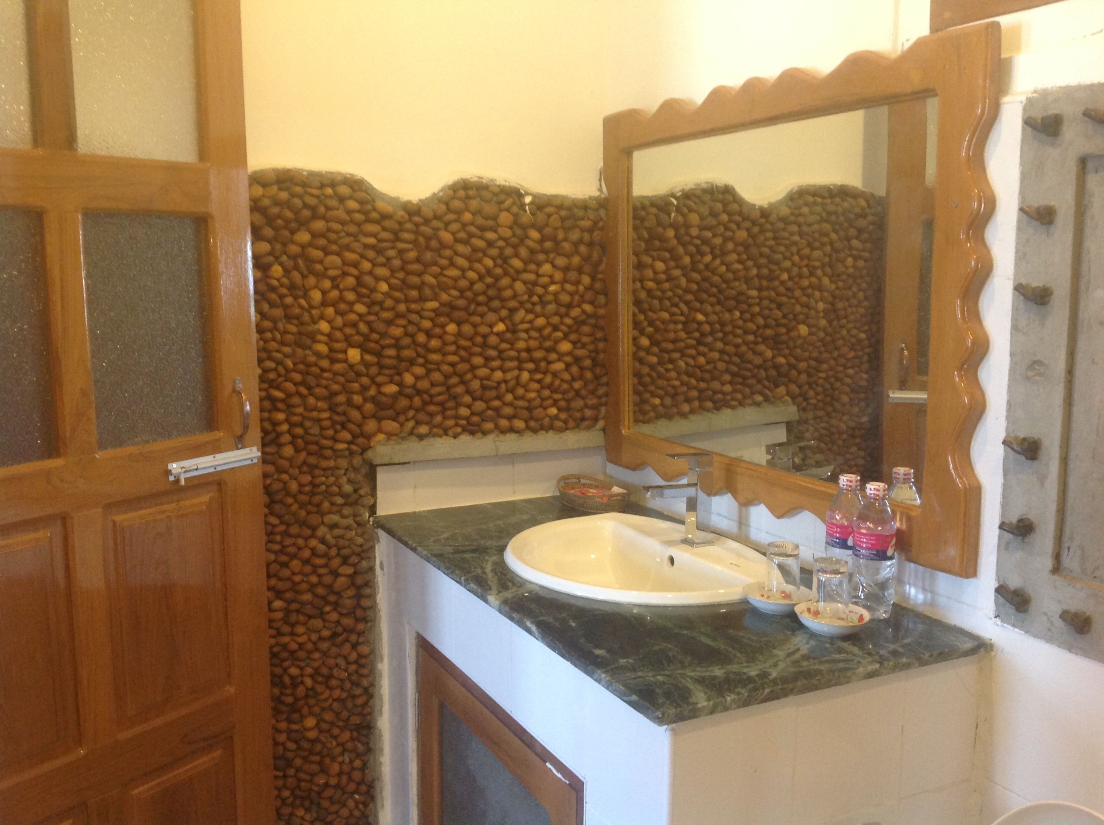 superior room | bathroom | shower, rainfall showerhead, free toiletries, hair dryer