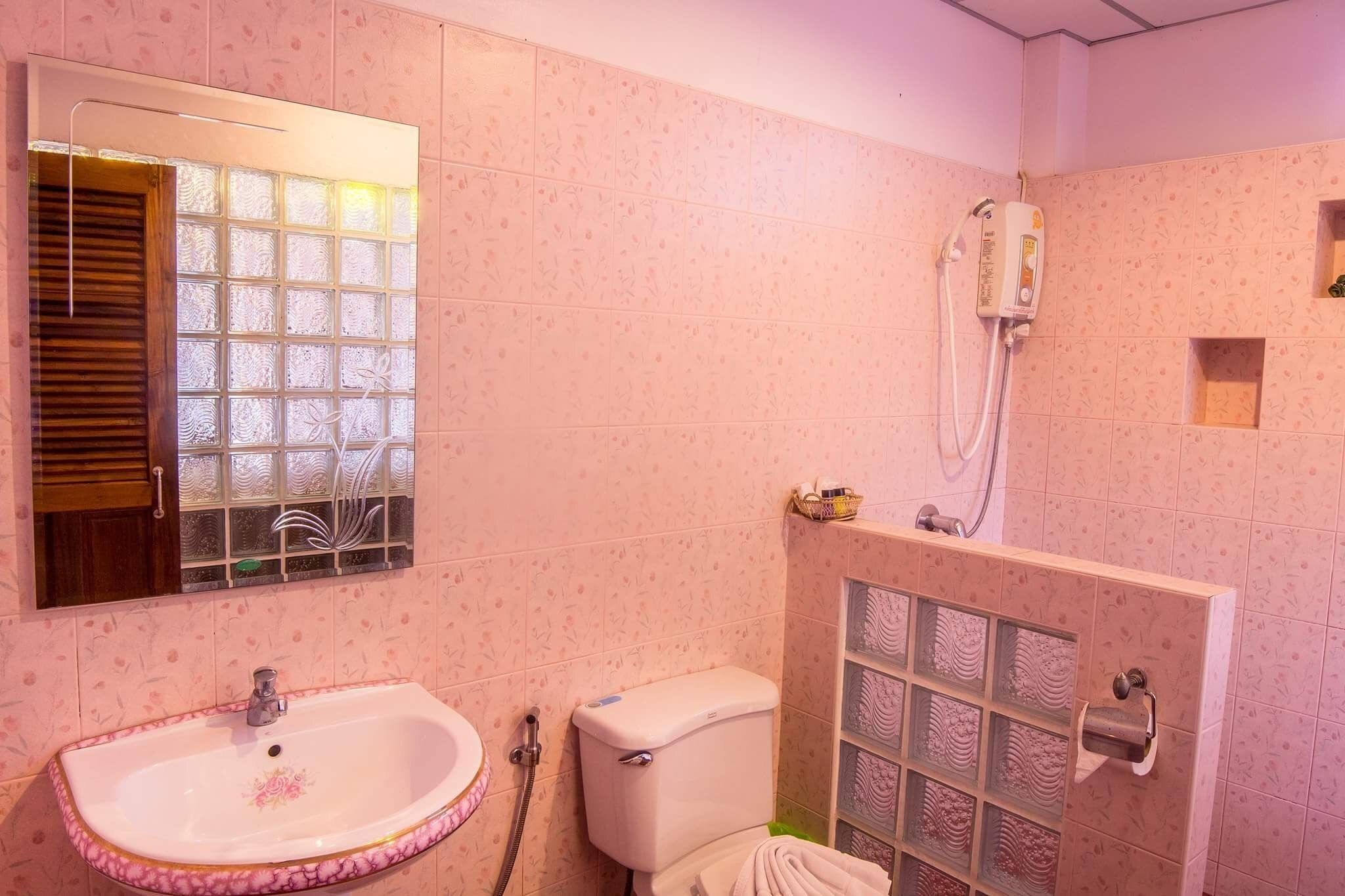 river view | bathroom | shower, free toiletries, towels