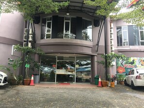 Exterior - Place2Stay - Kenyalang (Kuching)