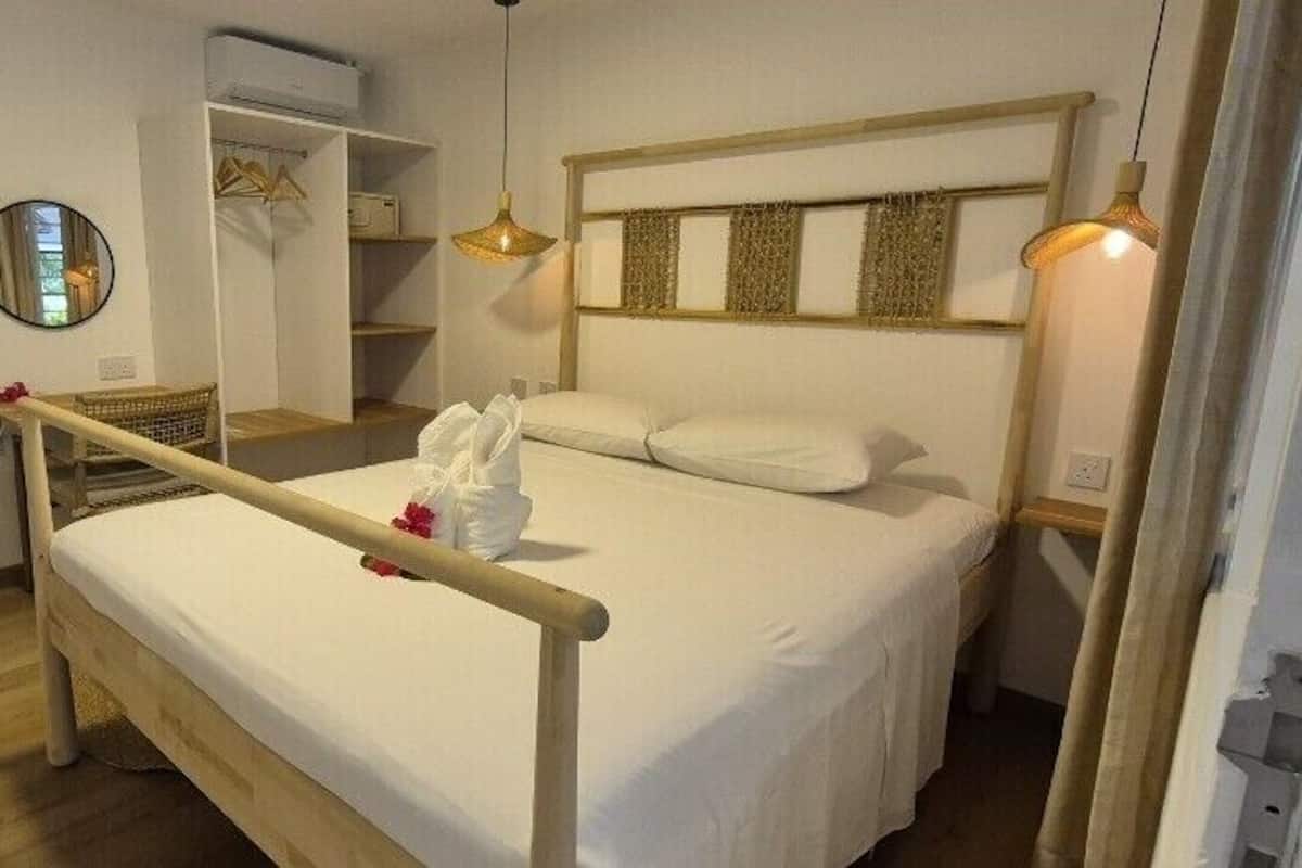 Family Rooms with Kitchenette | In-room safe, iron/ironing board, free WiFi