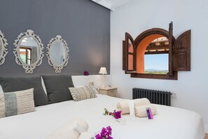 Minibar, in-room safe, desk, blackout curtains