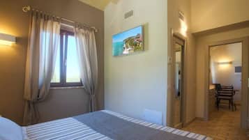 Camera Superior con letto matrimoniale o 2 letti singoli | Copriletto in piuma, materassi in memory foam, una cassaforte in camera