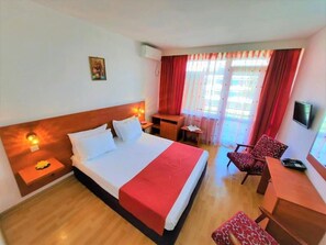 Laptop workspace, iron/ironing board, free WiFi - Tomis Hotel Neptun  (Neptun)