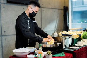 Petit déjeuner buffet