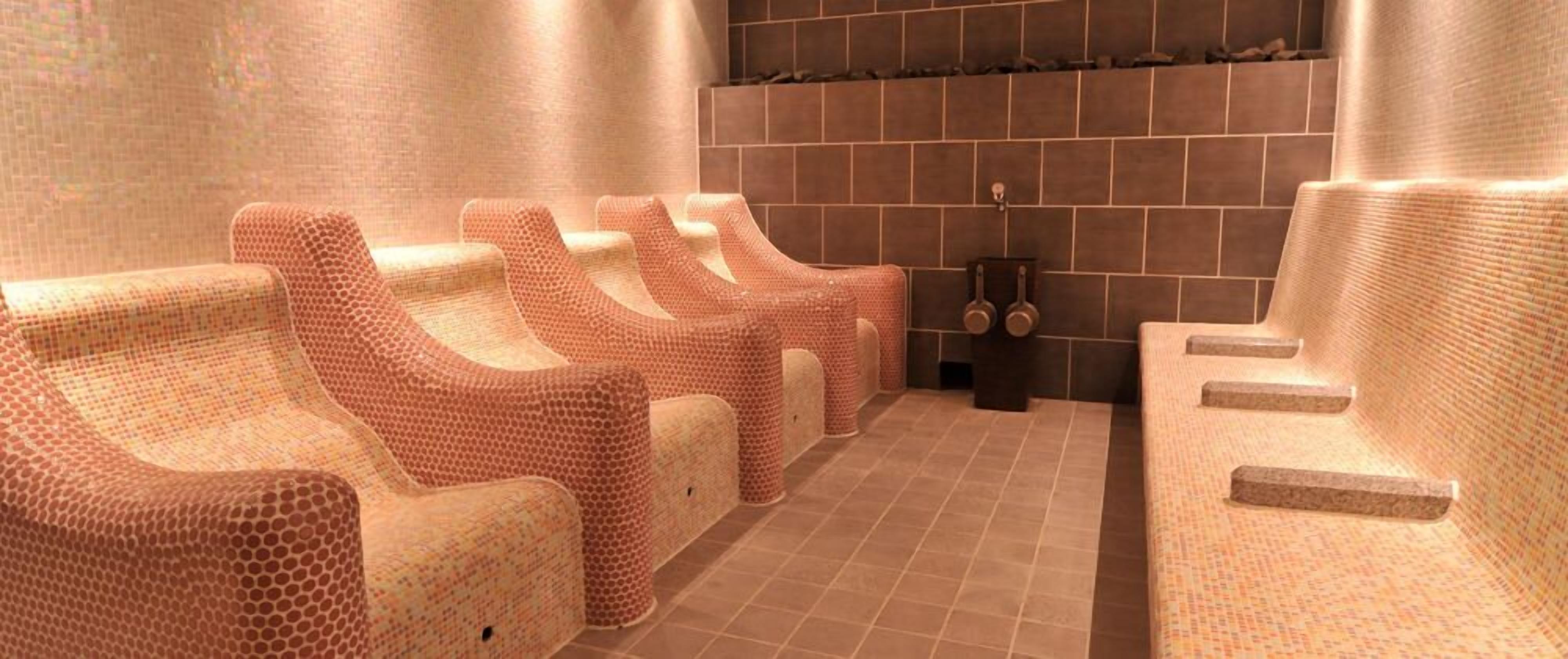 body treatments, aromatherapy, body scrubs, reflexology