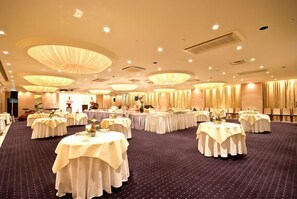 Banquet hall - Nara Kenko Land Plaza Hotel (Tenri)