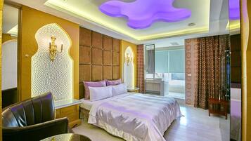 Phòng đôi Deluxe | Bộ đồ giường cao cấp, chăn bông