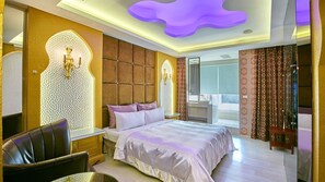 Deluxe Double Room | Premium bedding, down comforters, free WiFi, bed sheets - Gold Motel (Puxin)