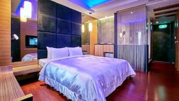 Business Double Room | Premium bedding, down comforters, free WiFi, bed sheets