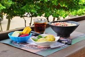 Breakfast area - Sea View Villa (Magong)