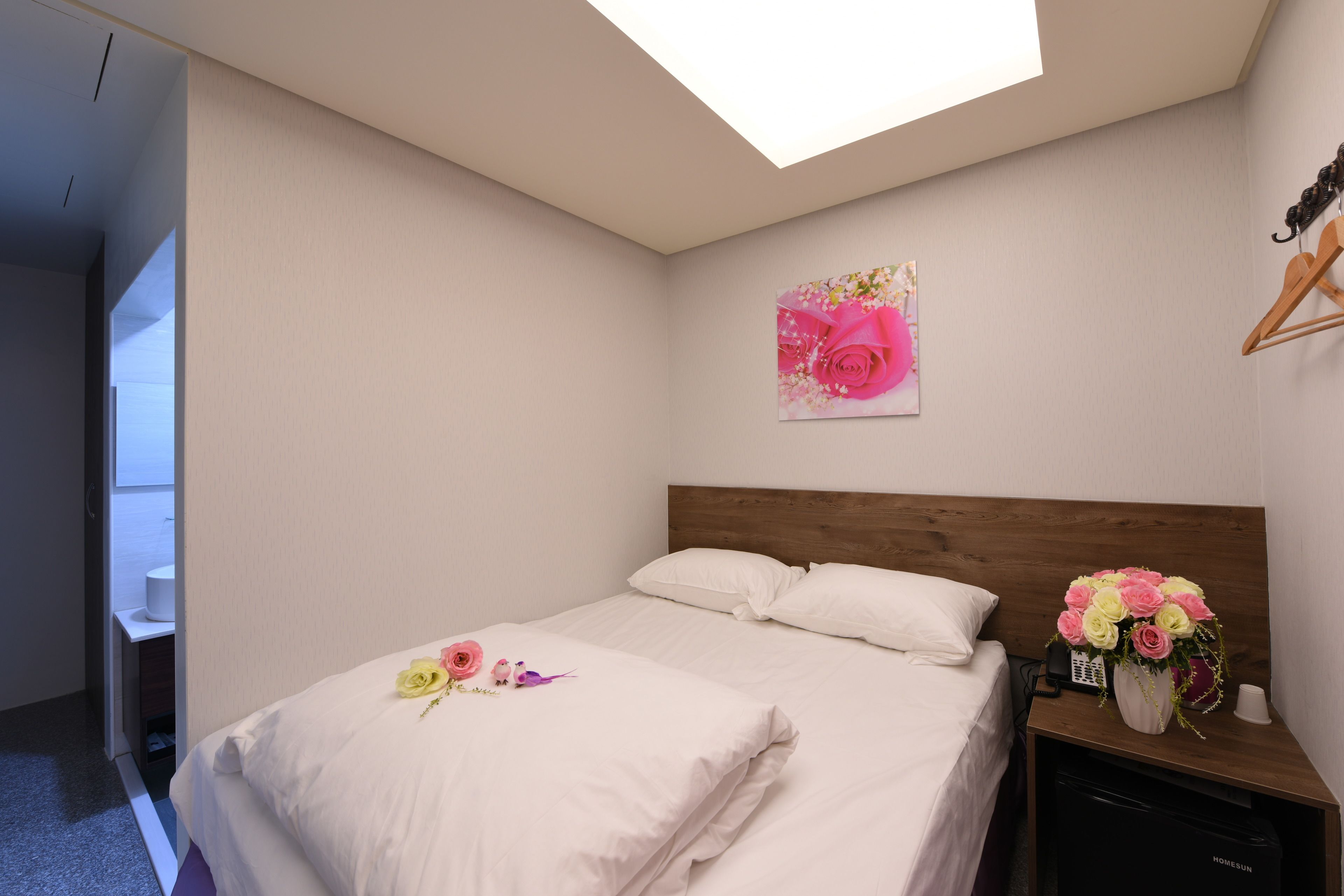 classic double room, 1 double bed | premium bedding, blackout curtains, soundproofing, free wifi