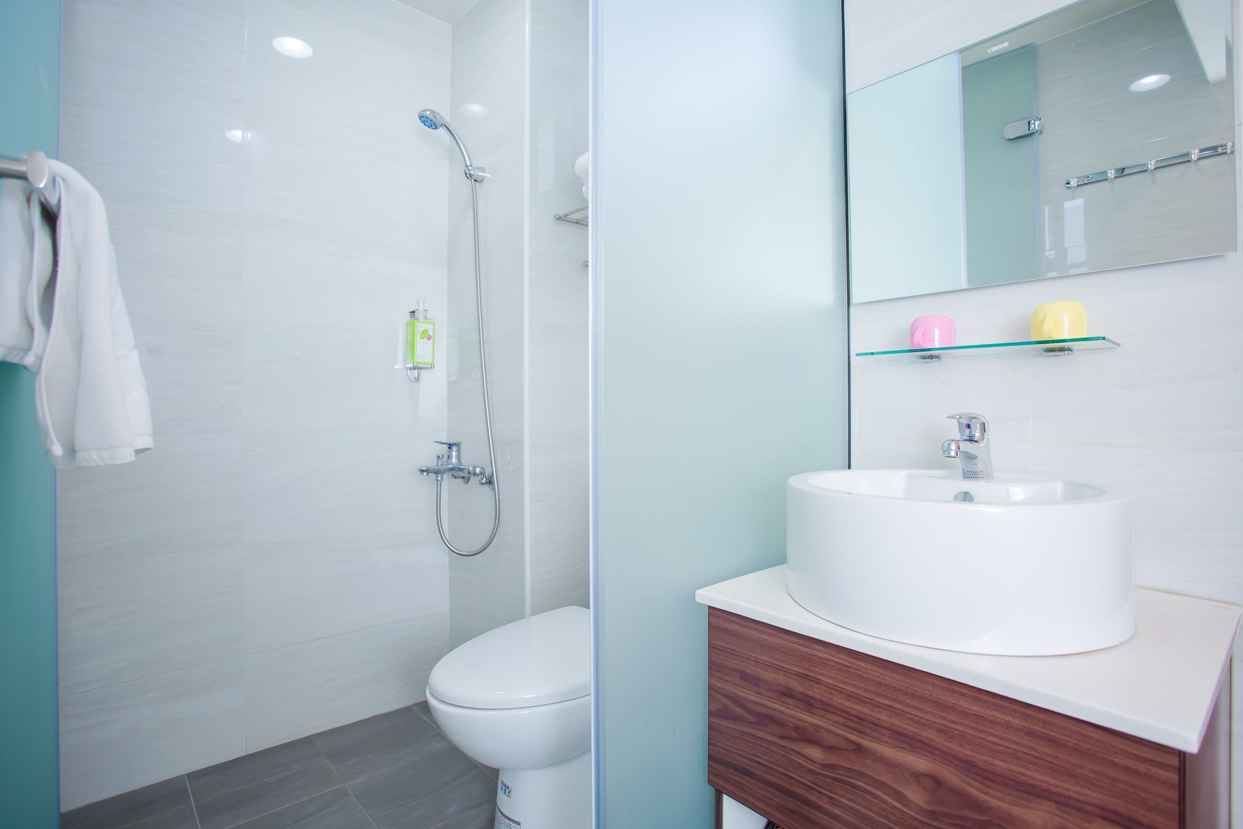 basic triple room, balcony | bathroom | shower, free toiletries, hair dryer, slippers