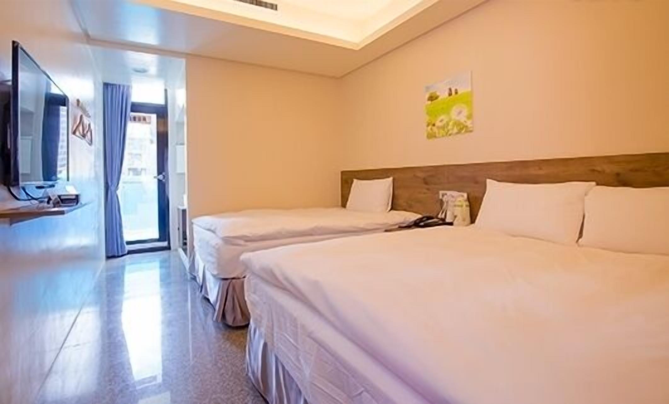 premium bedding, blackout curtains, soundproofing, free wifi