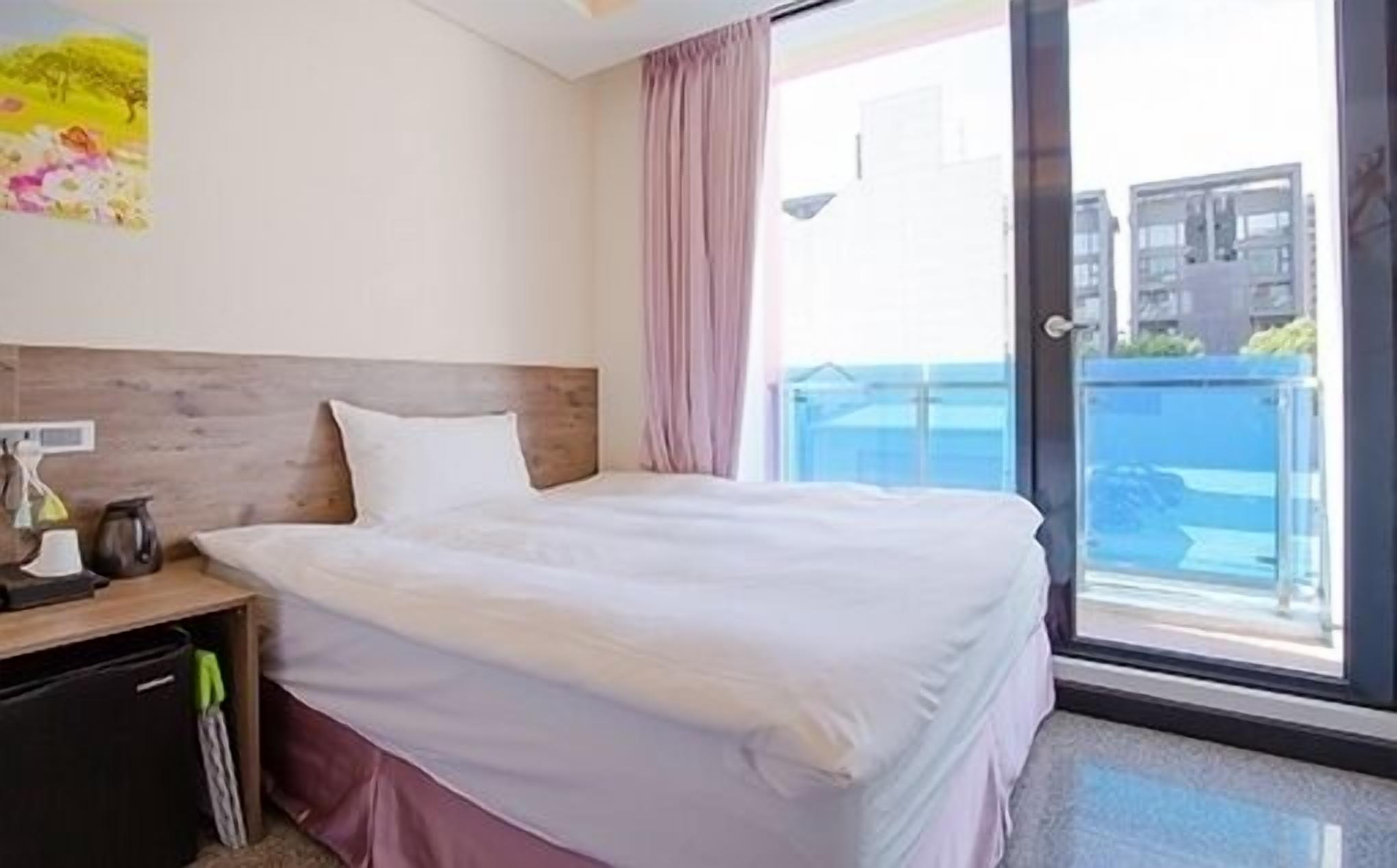basic triple room, balcony | premium bedding, blackout curtains, soundproofing, free wifi