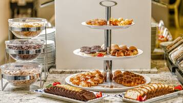 Daily buffet breakfast for a fee