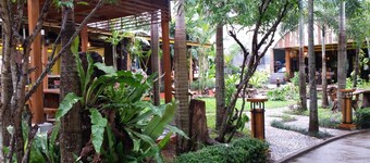 Baanplaidoi Resort