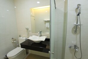 Bathroom shower - Bravo Lijing (Hualien City)