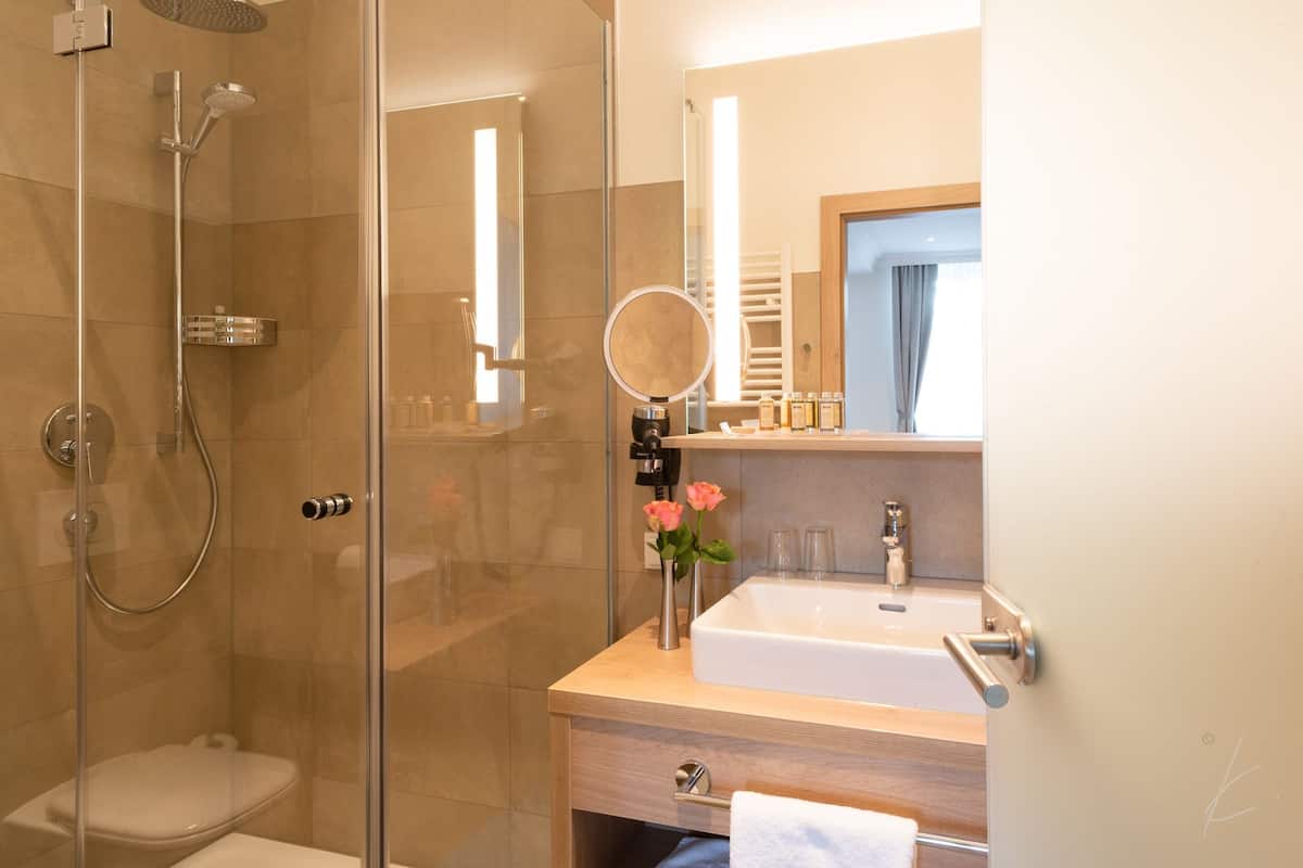 luxury suite, 1 bedroom, sauna | premium bedding, down duvets, pillow-top beds, minibar