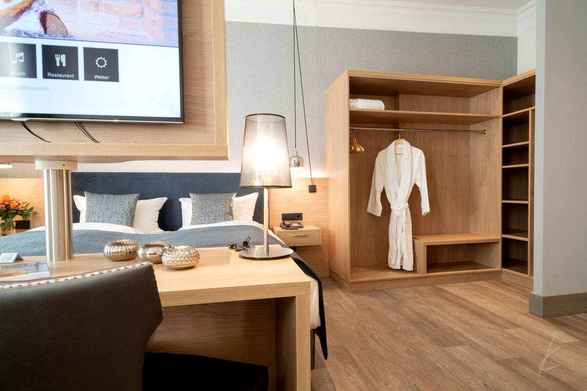 superior suite, 1 king bed, kitchenette | premium bedding, down duvets, pillow-top beds, minibar