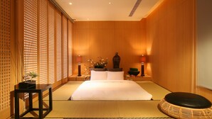 風情套房 (19:00入住,連續住宿兩天以上中午需退房, 提前入住現場加價NTD1080)