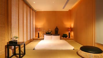 Luxury Suite (Check-in after 7PM, Must check out at noon next day if stay more than 1 night) | 1 bedroom, free minibar, soundproofing, free WiFi