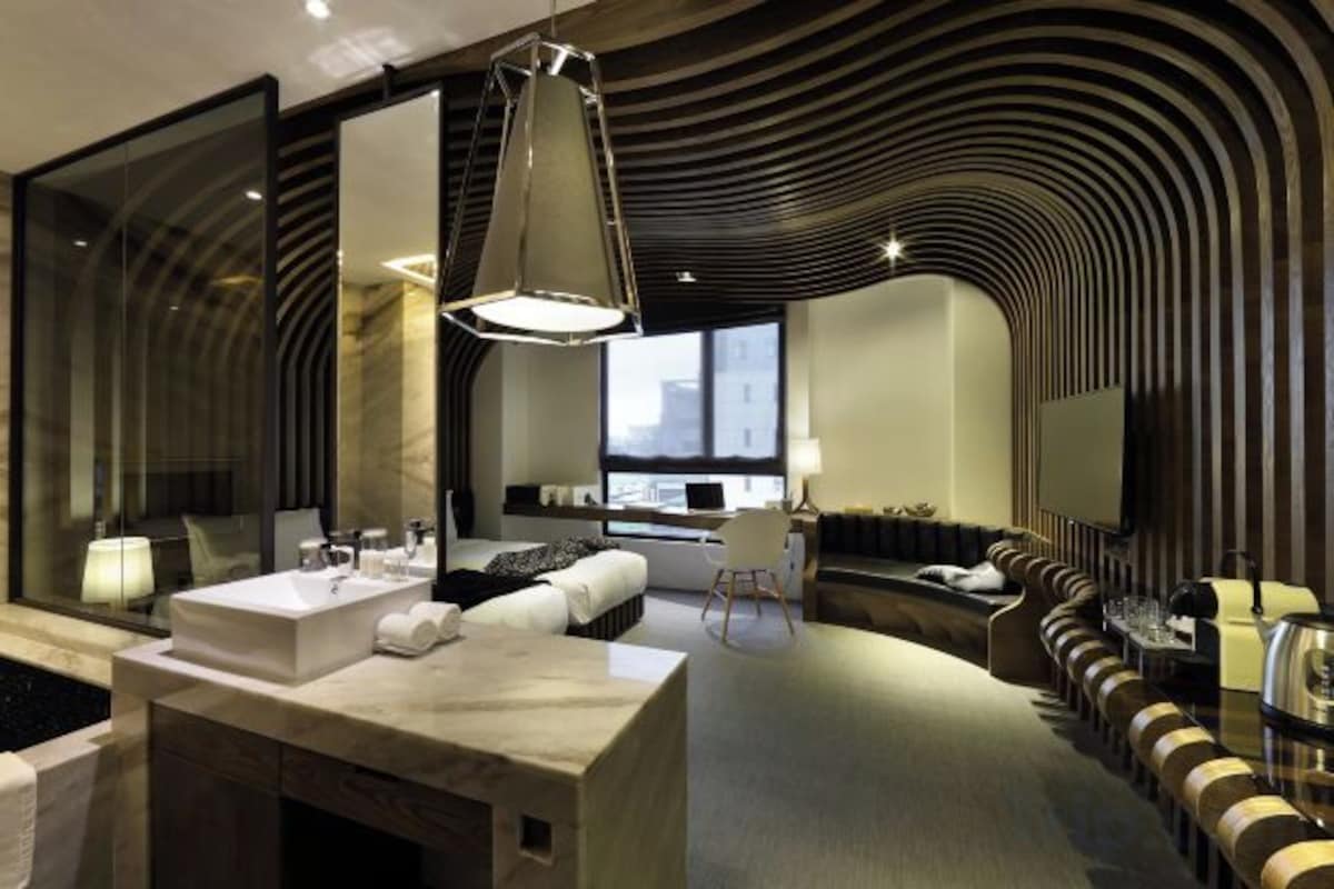 In-room safe, blackout drapes, soundproofing, WiFi (free)
