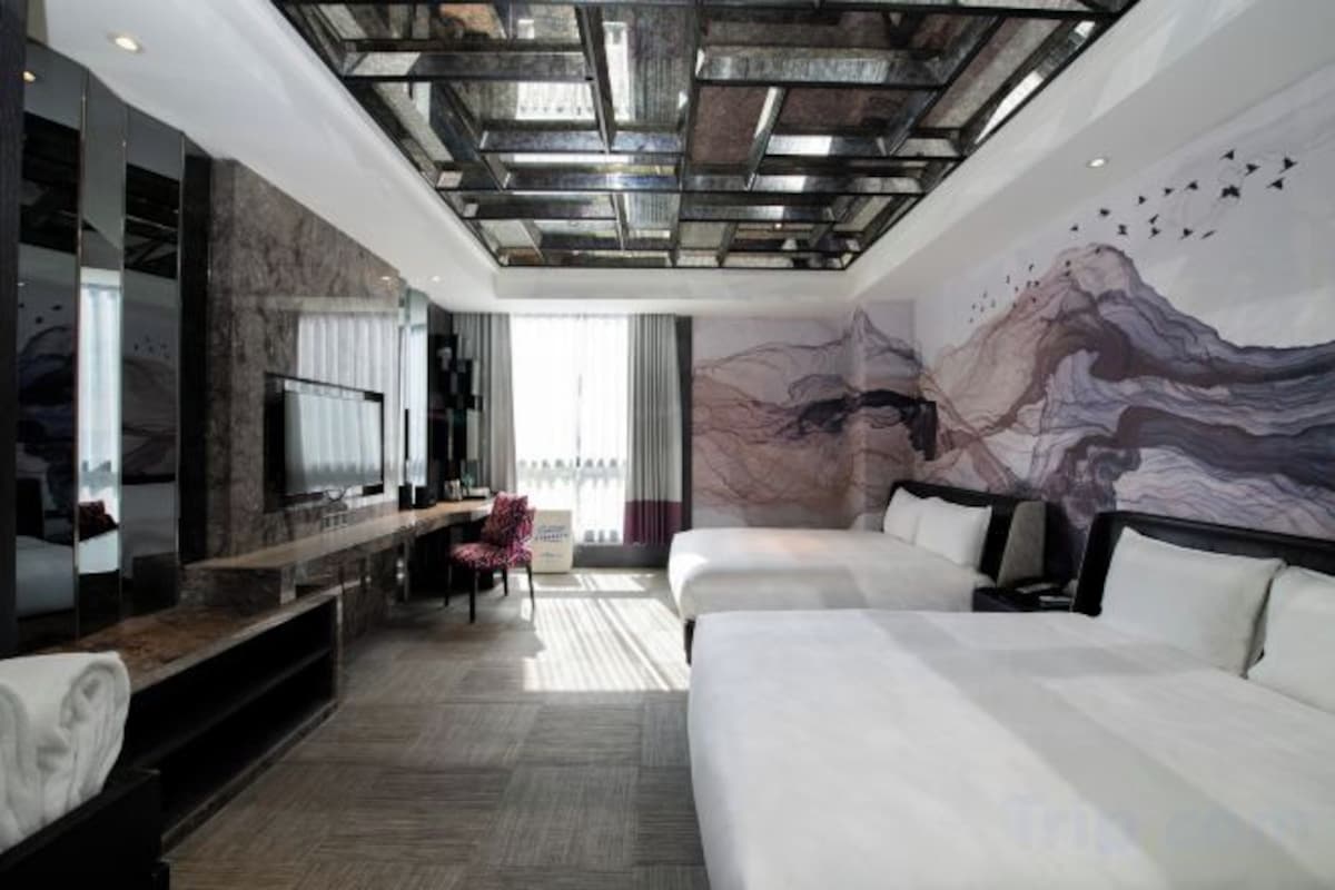 In-room safe, blackout drapes, soundproofing, WiFi (free)