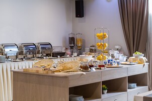 Daily buffet breakfast (EUR 10 per person)