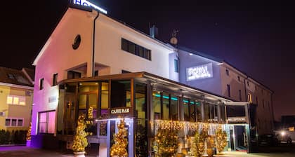 Royal Airport Hotel