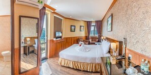 Deluxe-Doppelzimmer (veggiebuffet til 28/12/2022,once/stay) | Hochwertige Bettwaren, Minibar, Zimmersafe, Schreibtisch