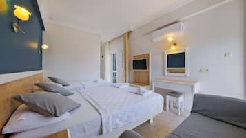 Standard Room | Soundproofing, iron/ironing board, free WiFi