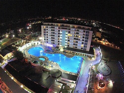 Phoenicia Luxury