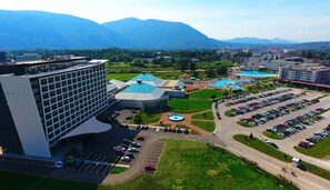 View from property - Hills Sarajevo Congress & Termal SPA Resort (Sarajevo)