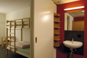 Free WiFi, wheelchair access - Youth Hostel Valbella (Vaz-Obervaz)