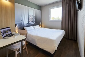 Premium bedding, desk, blackout drapes, soundproofing - B&B HOTEL Honfleur (La Riviere-Saint-Sauveur)