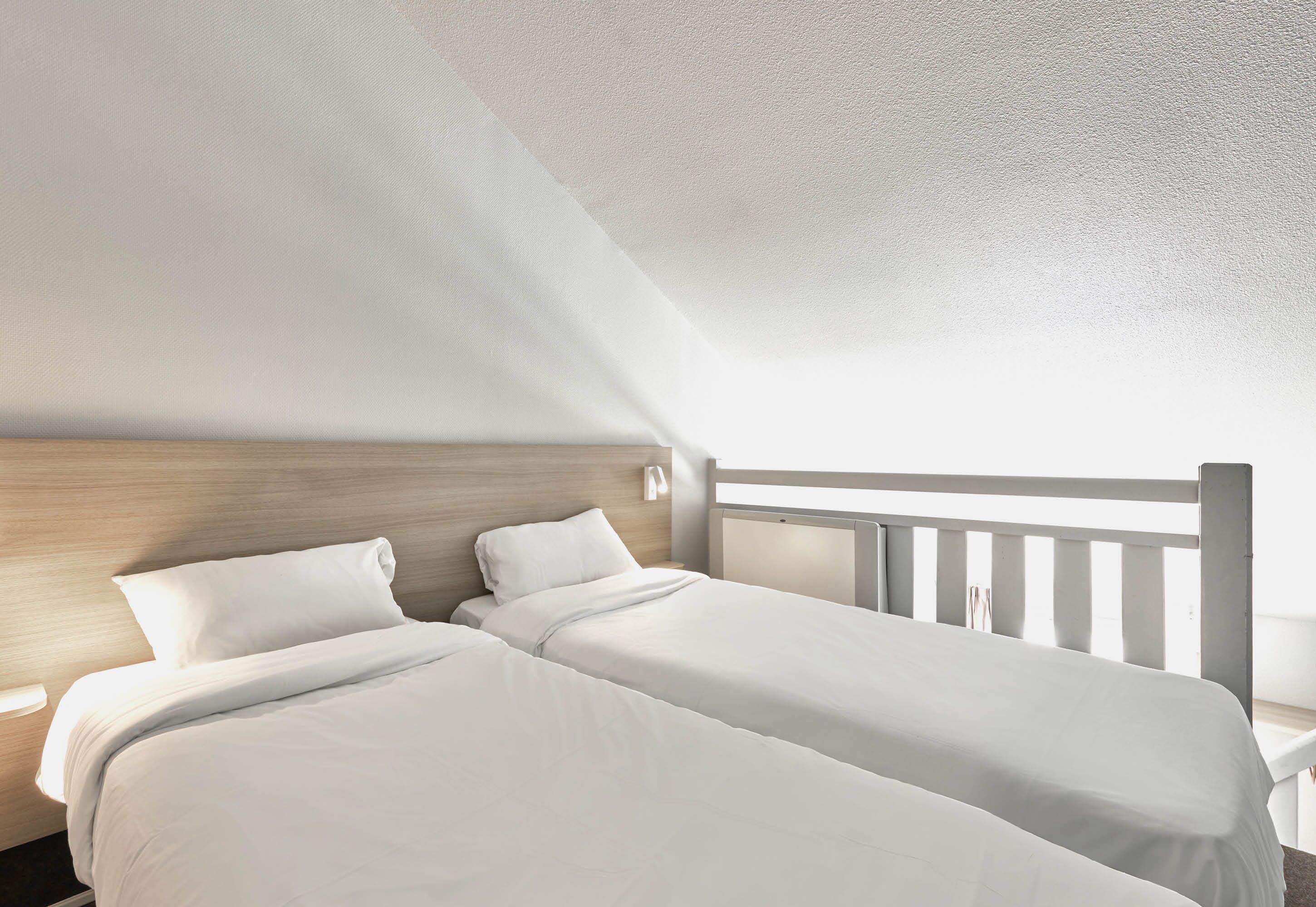 quadruple room, non smoking | premium bedding, desk, blackout curtains, soundproofing