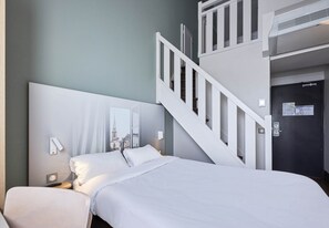 Quadruple Room, Non Smoking | Premium bedding, desk, blackout curtains, soundproofing - B&B HOTEL Honfleur (La Riviere-Saint-Sauveur)