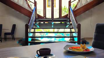 Breakfast and lunch served, Mexican cuisine