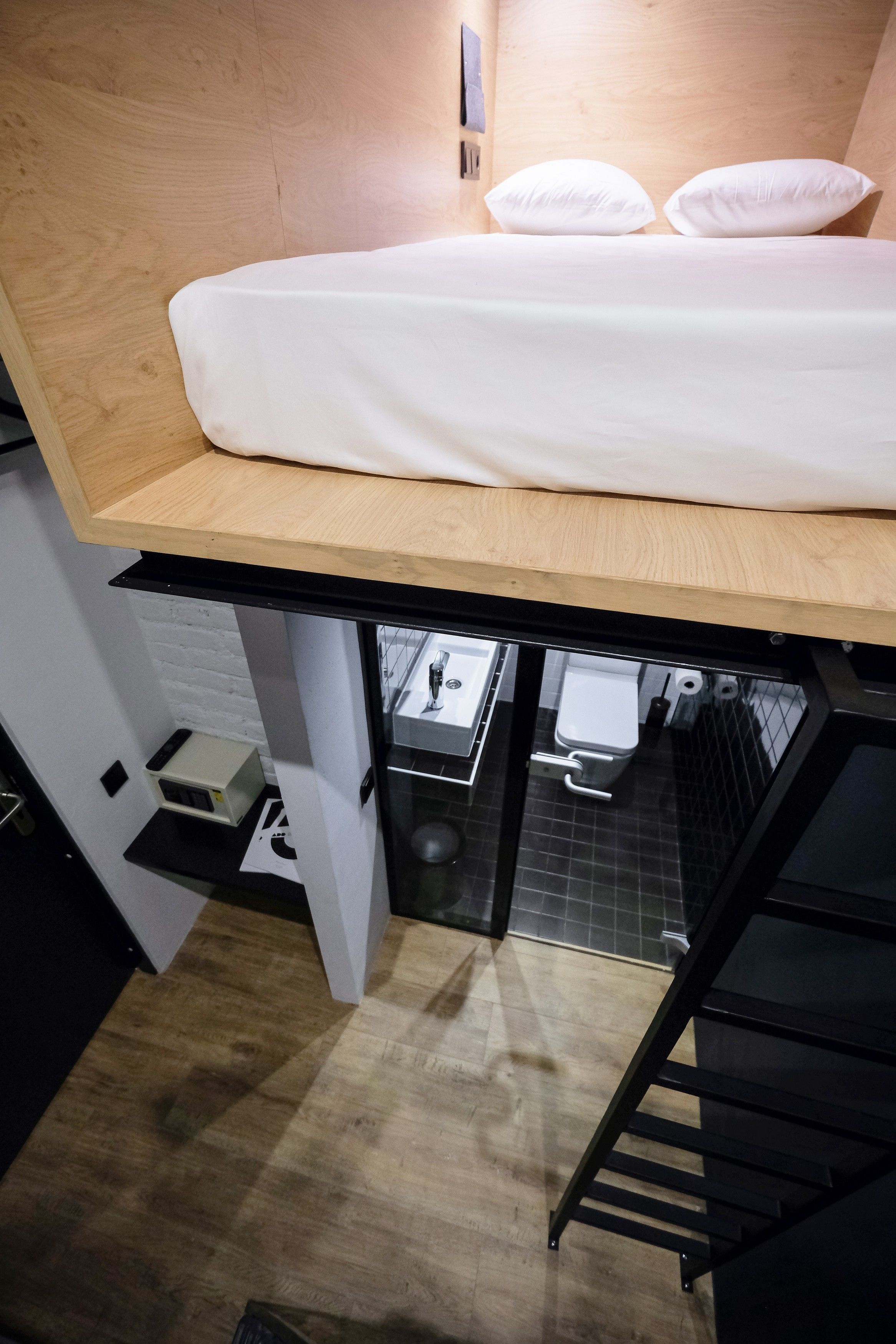 单人房, 公共浴室 (MonoBox) | 熨斗/熨板、免费 WiFi、床单