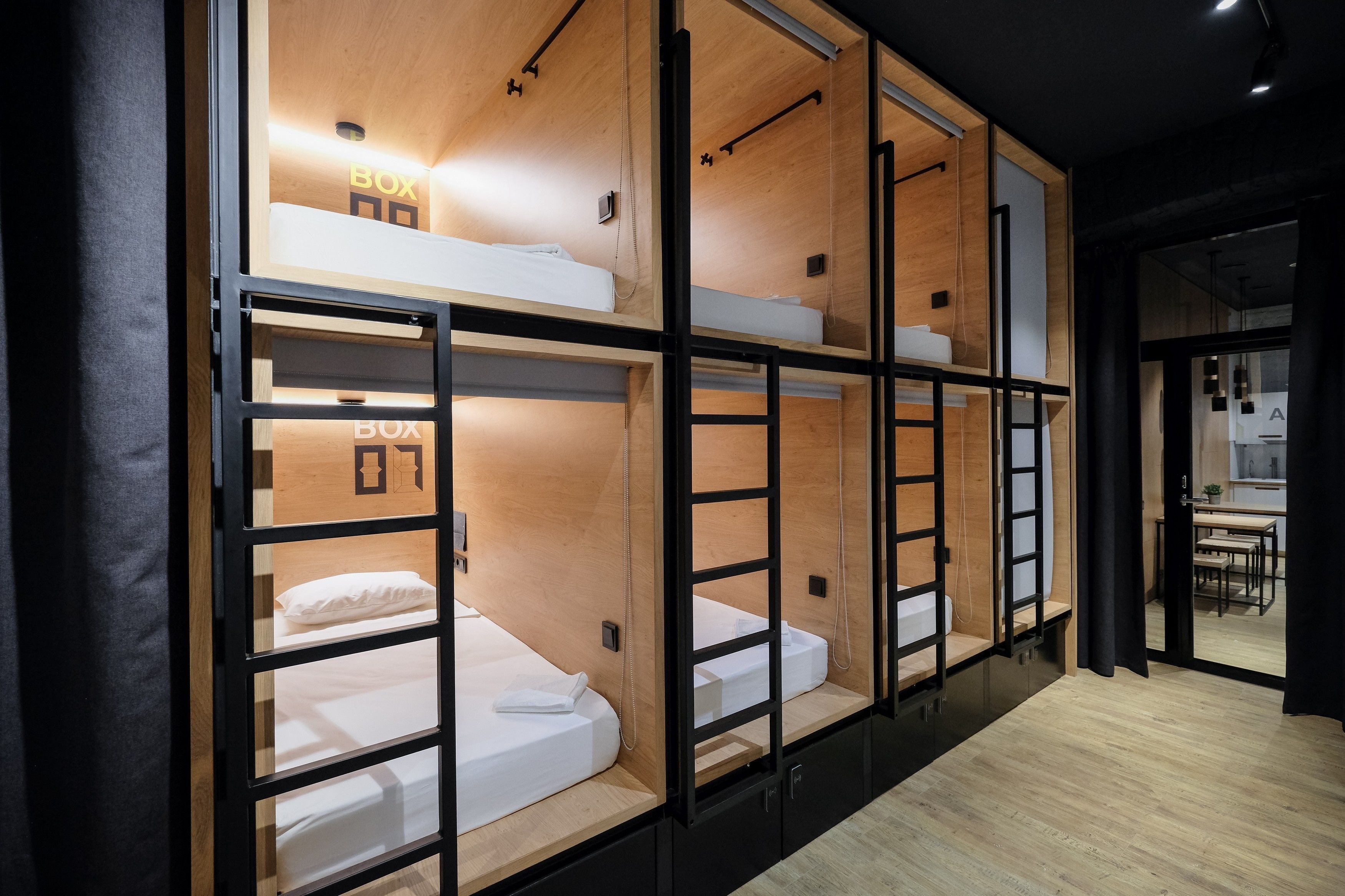 宿舍 (SmartBox mixed dorm for 16 capsules) | 熨斗/熨板、免费 WiFi、床单