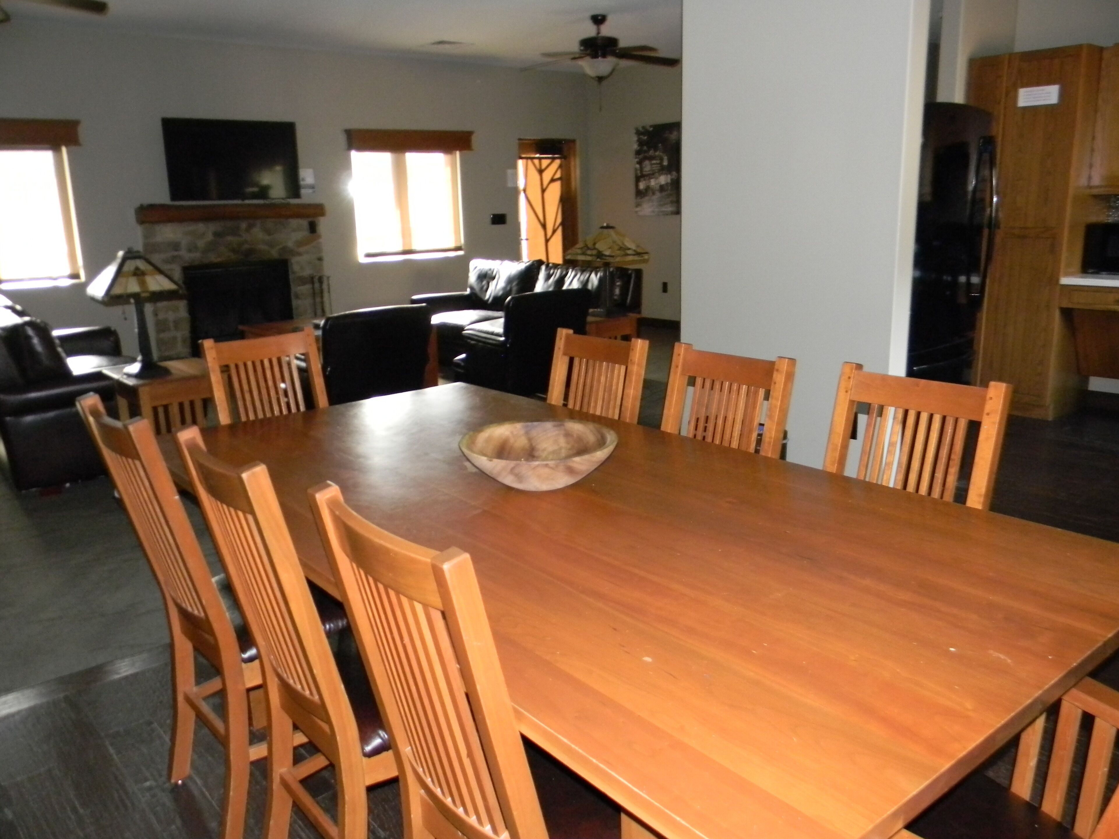 Cabin, 4 Bedrooms | Living area | Flat-screen TV, fireplace