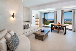 Villa N outdoor plunge pool | View from room